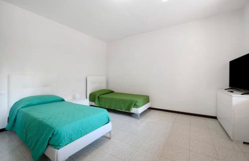 Villa Arcadia Apartments - Photo 13