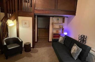 Cosy Cottage next to Farmers Arms Country pub. - Photo 9