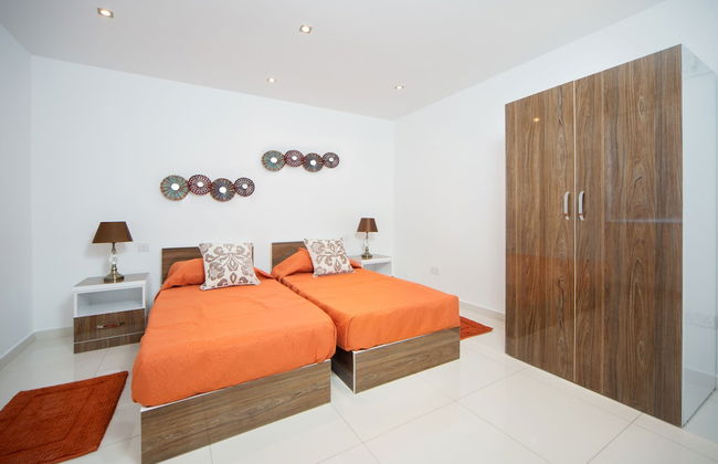 InStyle Aparthotel - Photo 1