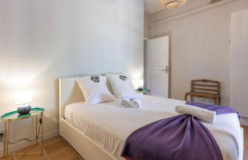 Manoir de Duke II - Piscine, patio, clim, parking - Foto 28