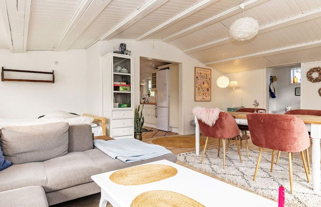 6 Person Holiday Home in Stroby - Foto 14