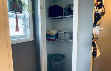 1 BR Cozy Apartment with Fire Pit Short walk to town - Foto 28