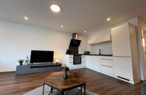 Jellys Apartment - 70qm - Balkon - Küche - Parken - 2x smart TV - King Size Bett - nur 5min zum Europa Park - Foto 7