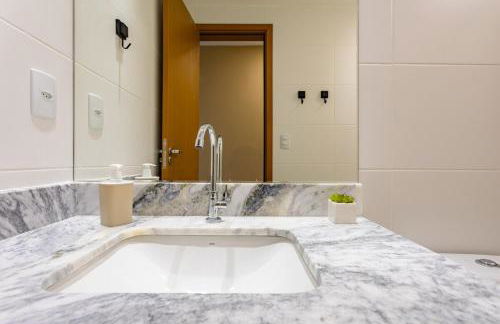 Apt Novo 20º Andar, Perto de Tudo! - Photo 11