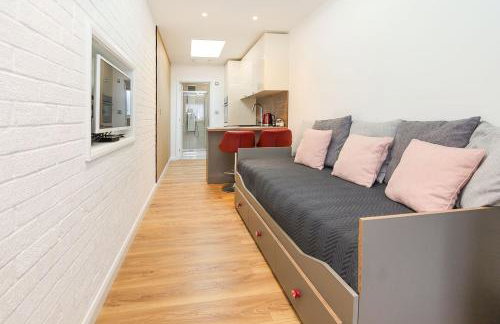 Peaceful and Novel Place to Stay - Photo 6