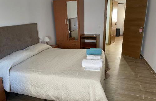 Apartamento nuevo con piscina en el centro "Doña Paca-Ronda" - Photo 29