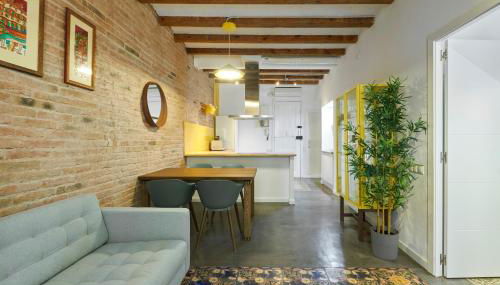 64 Apartment in a typical Barcelona's old building - Foto 2