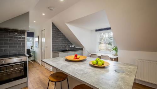 Modern and Stylish WoodHous - Photo 4