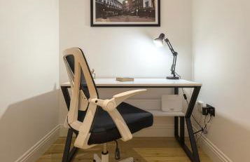 Modern 2-Bedroom, 2-Bathroom Apartment with Balcony in Hoxton Sleeps 6 - Foto 23