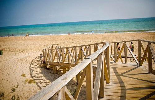 Casa céntrica, 3 dormitorios, gran terraza, cerca de la playa - Foto 20