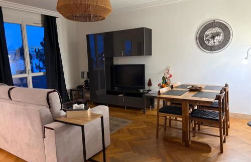 Le Relais des Cyclamens Bron - Foto 1