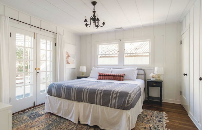 Topaz By Avantstay Adorable Cottage Walking Distance to Beach w/ Large Patio - Foto 26