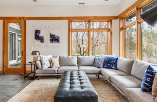 Beautiful Lakescape-4 BR Home with Heated Pool & Rec Space-Family Friendly - Foto 5