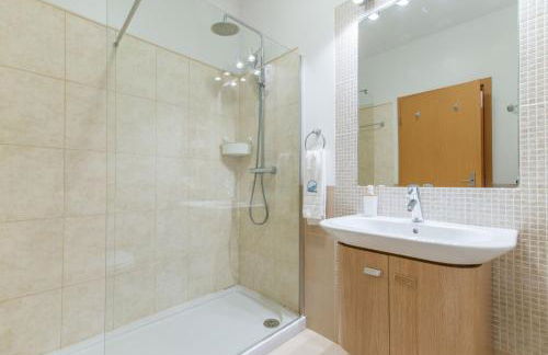 Casa Nobre 2BDR - 4 mins walk Train Station - Pool - Patio - Quiet - Foto 10