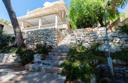 Apartments Lomea - Photo 2