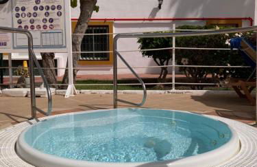 Beachfront Private Apartment in Pueblo Torviscas Sunset Harbour - Foto 41