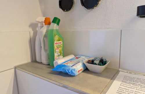 Apartment with AC, full kitchen, self check in, parking, 8 min to SAP campus, Wi Fi - Foto 57