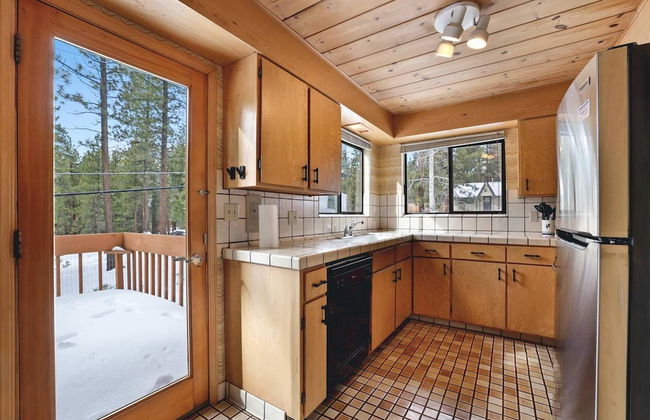 Tahoe Forest Chalet 3BR House w/ Mountain Views - Foto 16