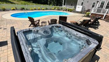 9 Bedroom Saratoga Retreat, In-Ground Heated Pool, HotTub, Firepit, Gourmet Kitchen, Private Office - Foto 4