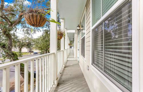 Chic 3BR NOLA Retreat, Streetcar Access, Ideal for Families & Friends - Foto 20