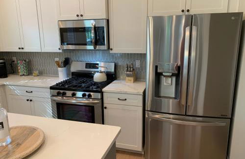 Fully Fenced & Fitted 4BR Near LakePoint Sports - Foto 23