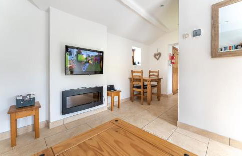 Garden Cottage - Photo 5