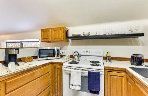 Chagrin Falls Home about 2 Mi to Town! - Foto 2