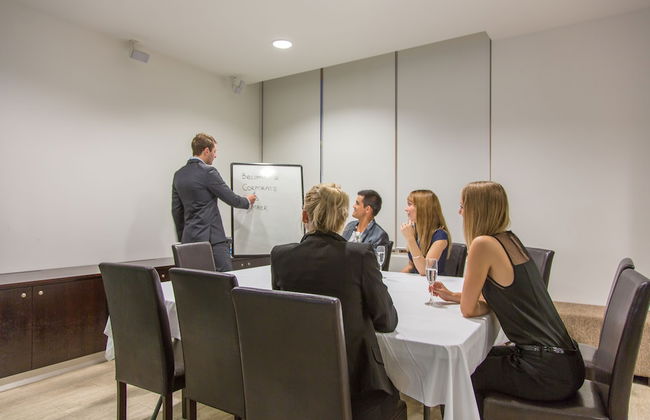 Lanai Riverside Apartments - Photo 43