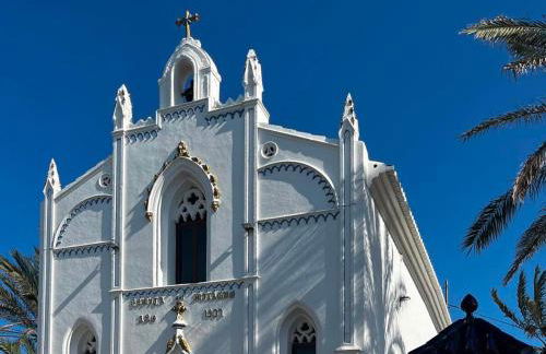 Stylish well-connected beachfront flat - Foto 60