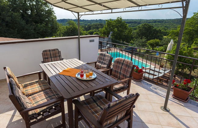 Villa in Kujici Near Beach With Pool - Foto 31