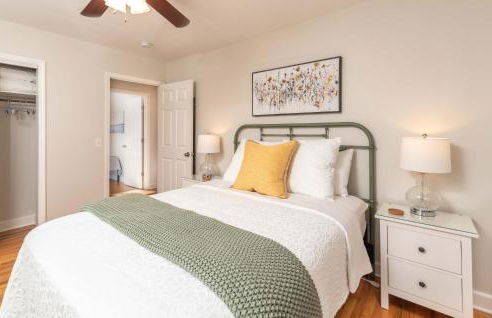 Refinished 3-BR Lowcountry Retreat - Foto 18