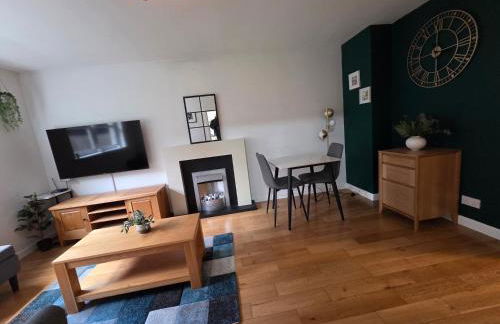 Central Two Bedroom Apartment Near Union Square -Free Parking - Photo 2