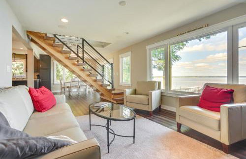 Lakefront Chippewa Falls Haven with Private Deck! - Foto 3