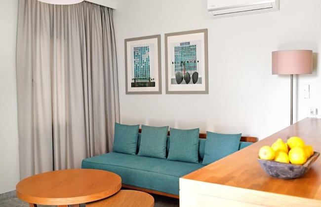 Dorman Suites Hotel - Photo 72