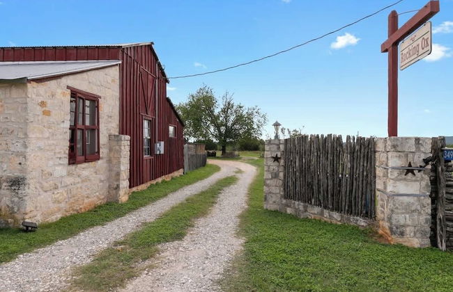 Gorgeous Barn Cabin 10min From Main St! - Foto 35