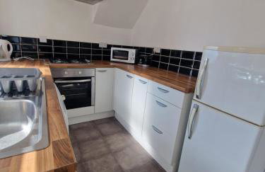 Spacious 2-Bedroom Home Comfortable Stay for 4 - Foto 12