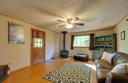 Relax By the Fire Family Gem with Porch in Afton! - Foto 3