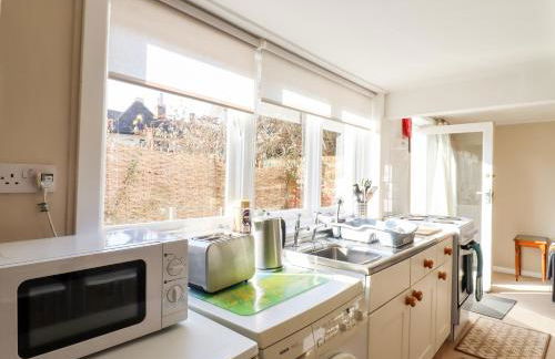 Vine Cottage - Photo 11