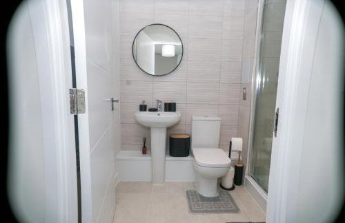 Little Haven Thames view Free Parking Closer to Heathrow - Foto 20