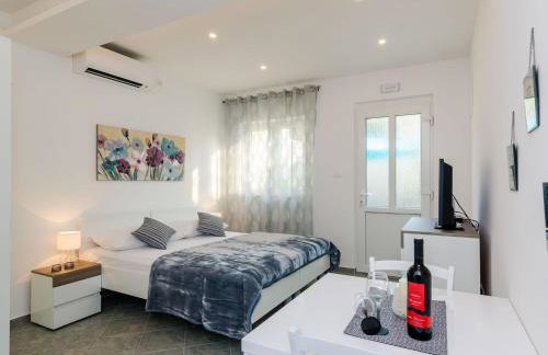 Apartments L&M - Studio Apartment with Terrace Vlahini - Foto 8
