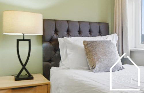 Spacious 3 Bed with Pac-Man, Darts and 2 Parking spaces - Foto 28