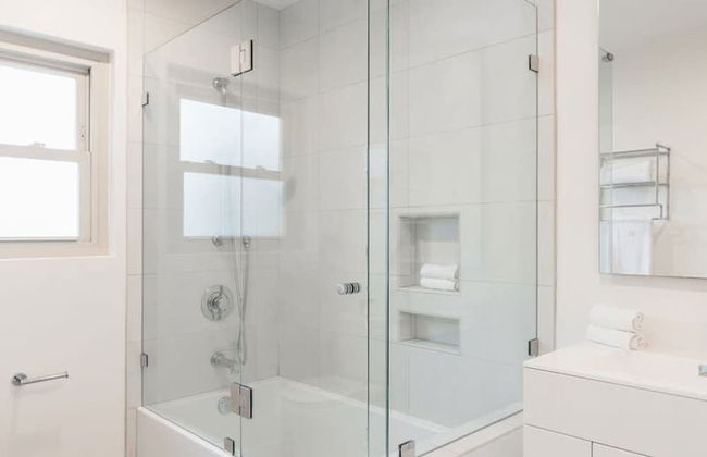 Spacious and Bright 5-bedroom Oasis Pool and Yard - Foto 19