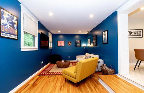 NEW Casa Azul - 2 king Beds Yard HOT TUB! - Foto 8