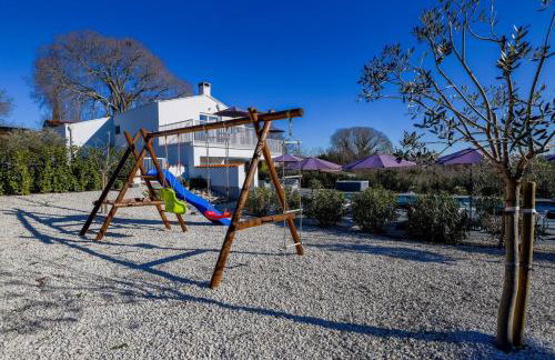 Family Oasis Belladonna - Photo 24