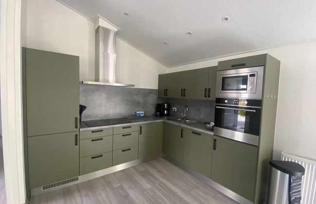 3 bedroom House in Biddinghuizen with swimming pool and terrace - Photo 14