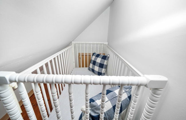 Secluded Waterfront Retreat for 23 Dock, Pets OK - Foto 47