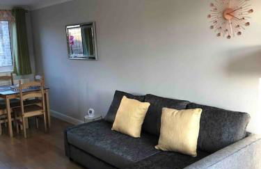 Cosy Home with Free Parking Near Edinburgh St Andrews M90 & Amazon - Foto 12