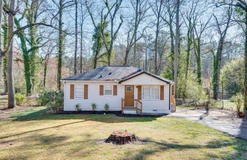 Bring Your Pets! Family Haven with Yard in Mableton - Foto 27