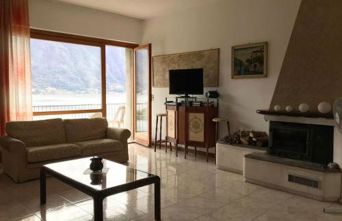 Big Apartment with Lake View and Three Bedrooms - Foto 11