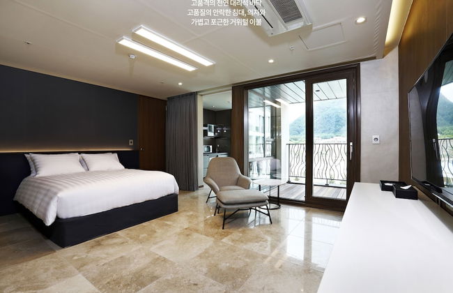 Pine Forest - Photo 5